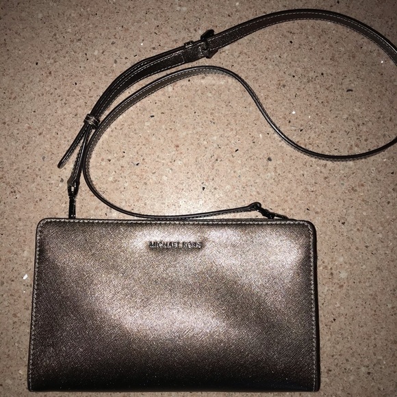 Small Michael Kors Bag - Picture 1 of 7